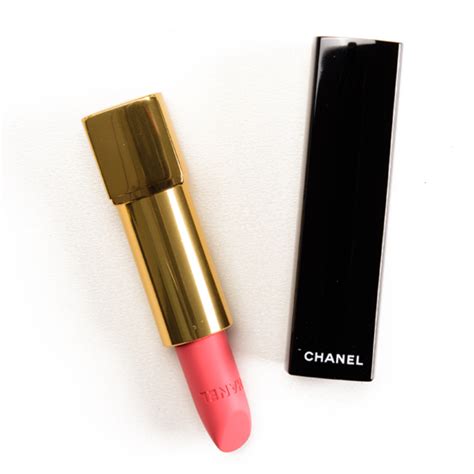 chanel rouge allure la secrete|Chanel La Secrete (61) Rouge Allure Velvet Review & Swatches.